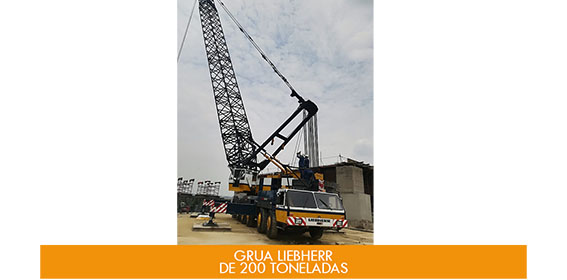 1gruasycargadores_0010_ GRUA LIEBHERR DE 200 TONELADAS copia